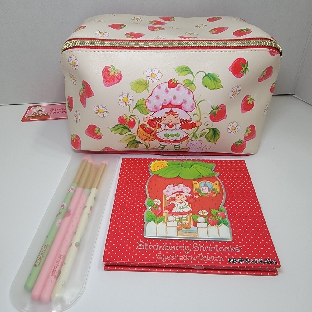 Strawberry Shortcake Large Makeup Cosmetic Bag, Eyeshadow Palette & Applicators